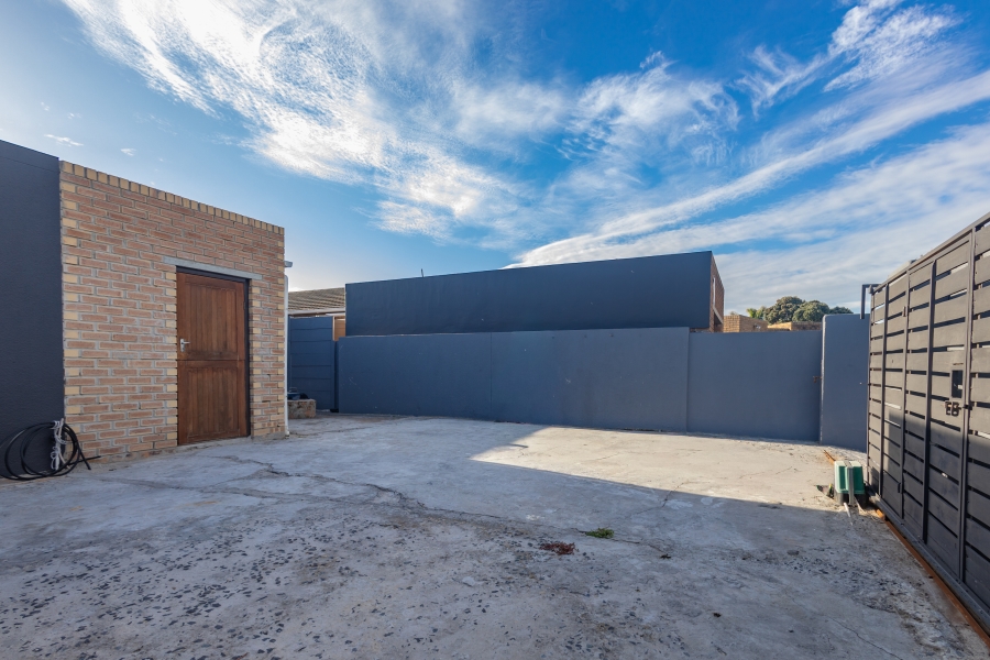 3 Bedroom Property for Sale in Glenwood Western Cape